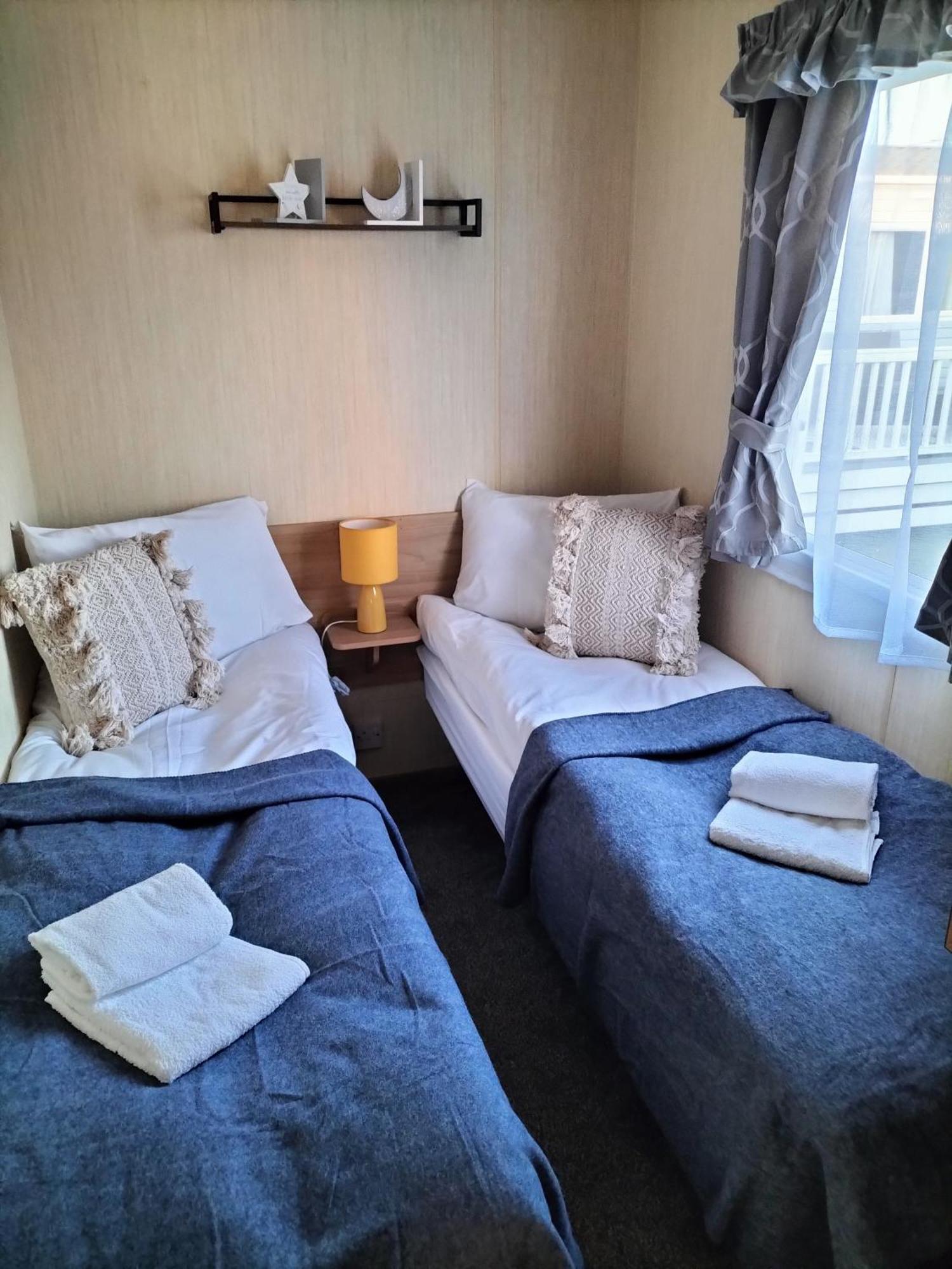 3 Bedroom Caravan, Edi Rita, Robin Hood, Pet Friendly Meliden Zewnętrze zdjęcie